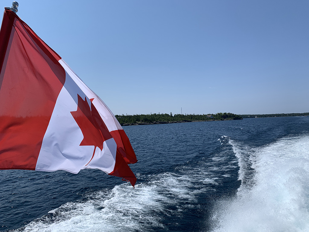 جزیرهی فلاورپات در استان آنتاریو کانادا