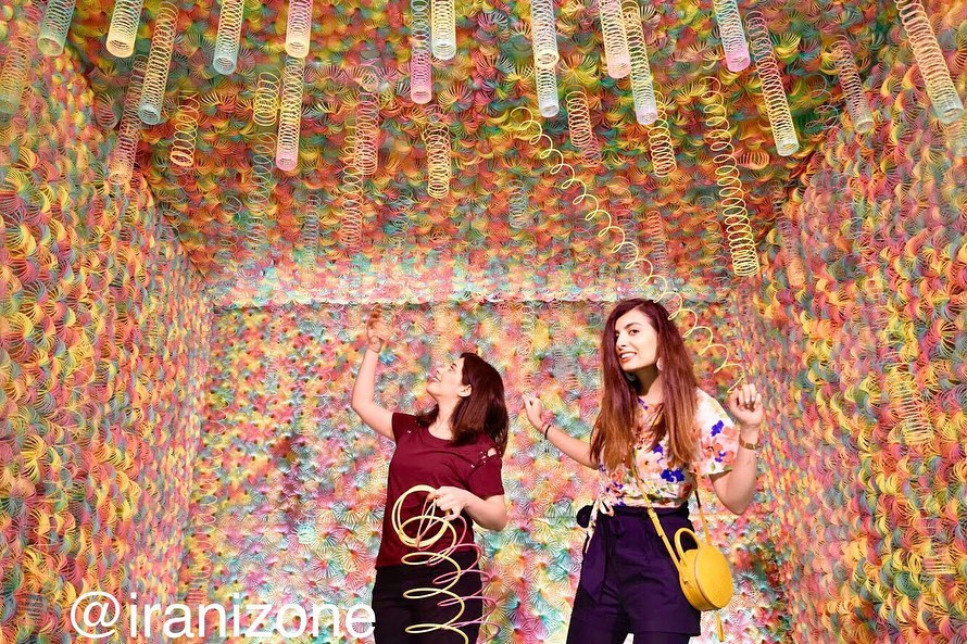 تفریح و عکاسی در هایدسیک پاپآپ تورنتو کانادا