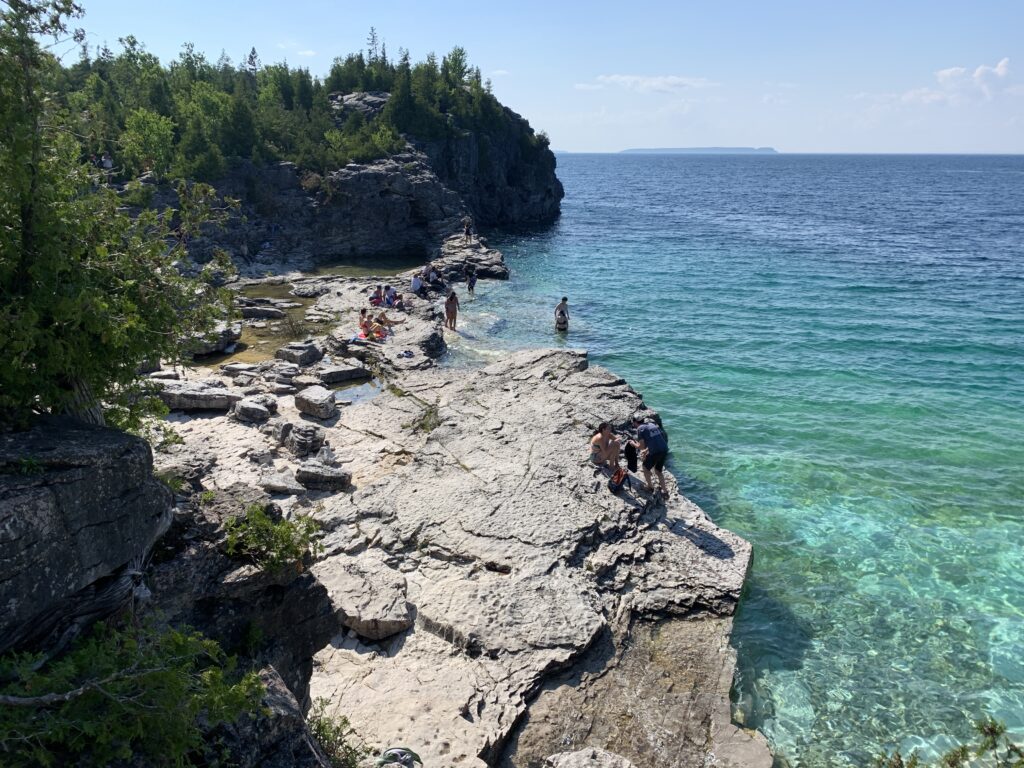 گُروتو یکی از جاذبههای گردشگری در کانادا