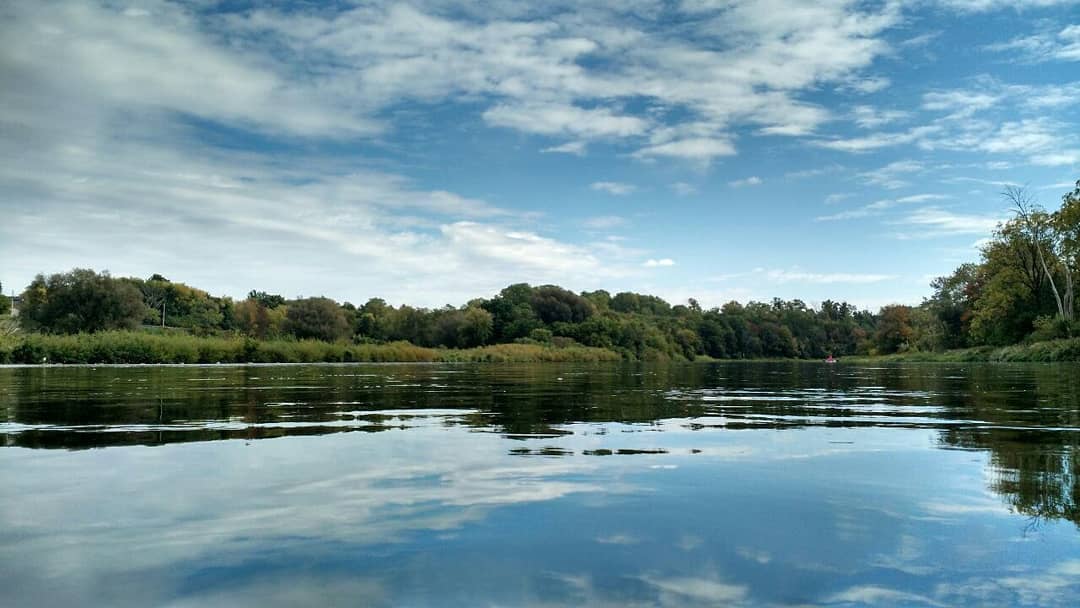 کایاک سواری در دریاچهی هامبر تورنتو کانادا