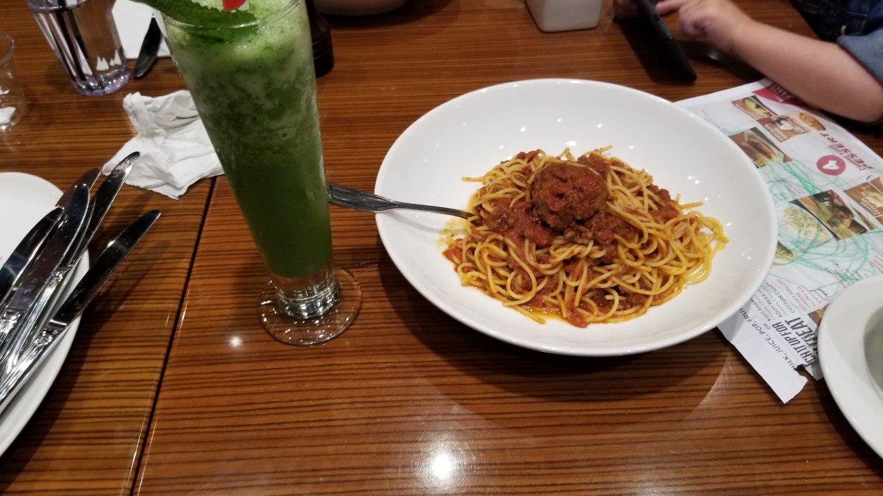 رستوران فرانسوی پیکل برل در تورنتو کانادا