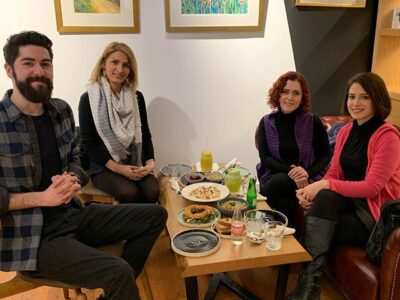 رستوران و کافه آرت اِسکووِر گالری در تورنتو کانادا